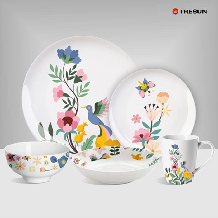 Flowers and plants dinnerware set