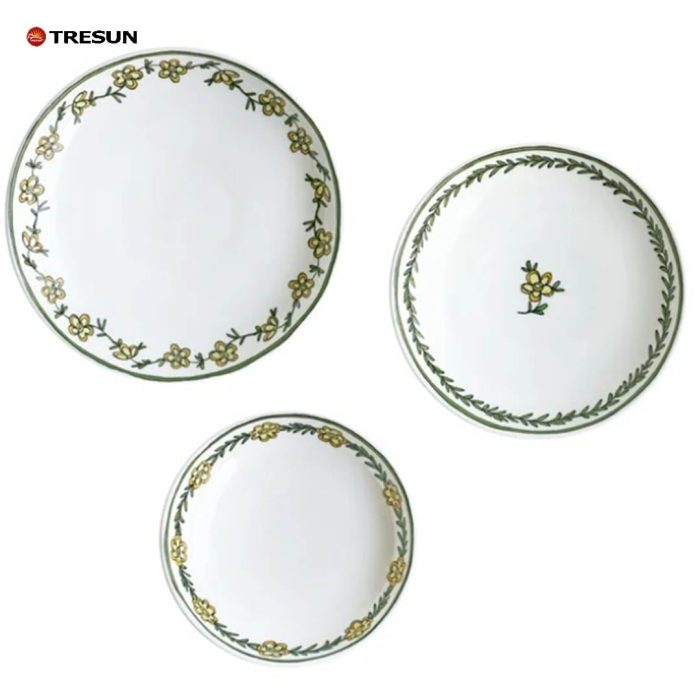 The Daisy Chain Canape Plate Set