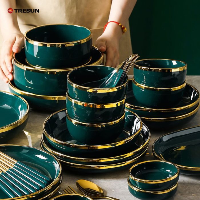 24-Piece Green Modern Porcelain Dish Set